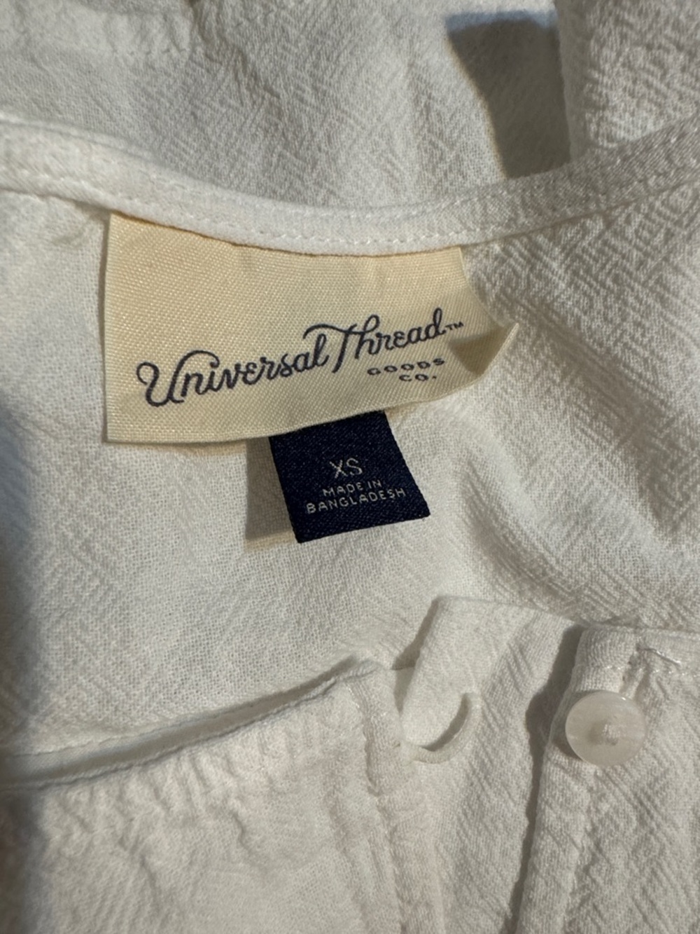 Universal Thread Cream Ruffle-Shoulder Button-Front Midi Dress - Picture 6 of 8